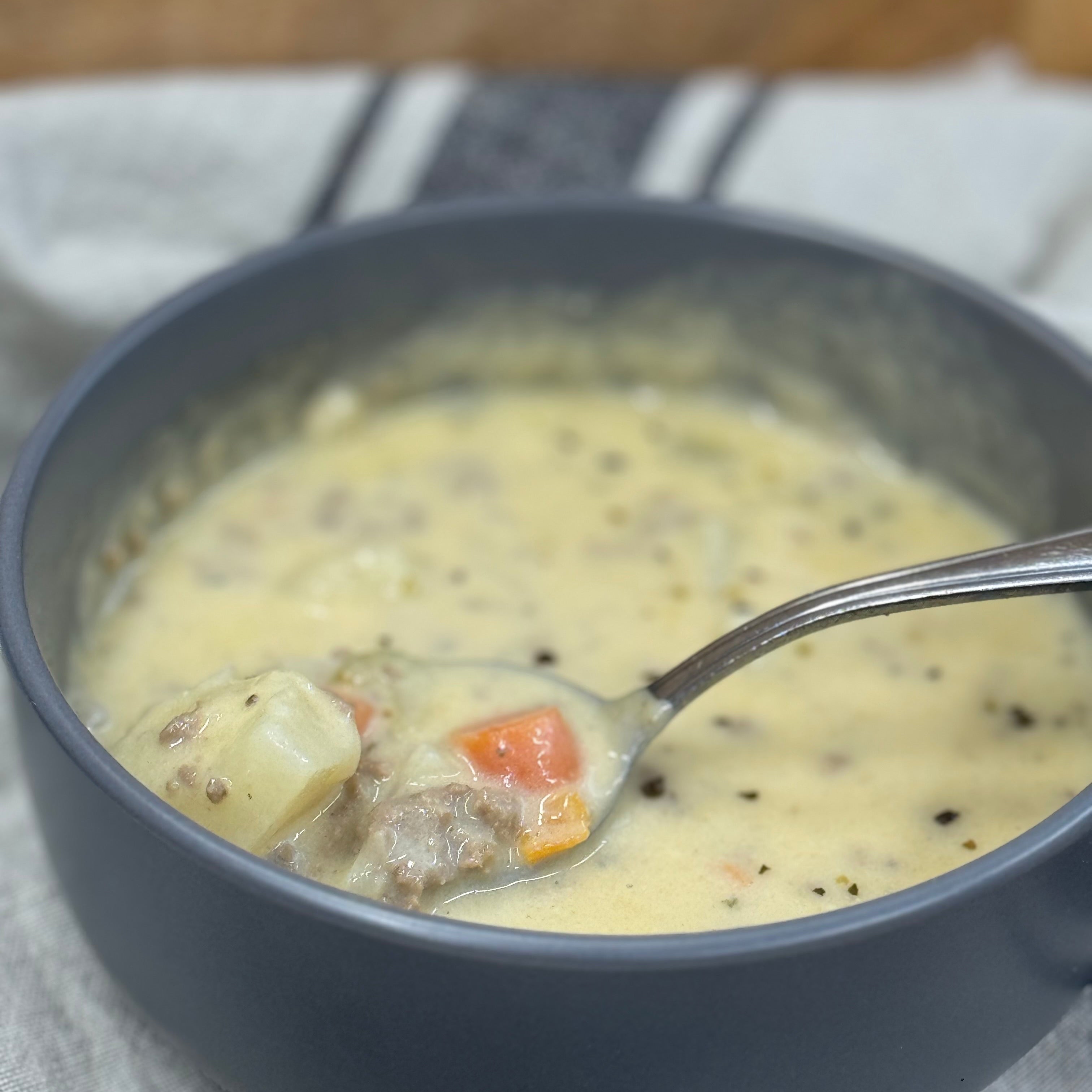 Cheeseburger Soup 